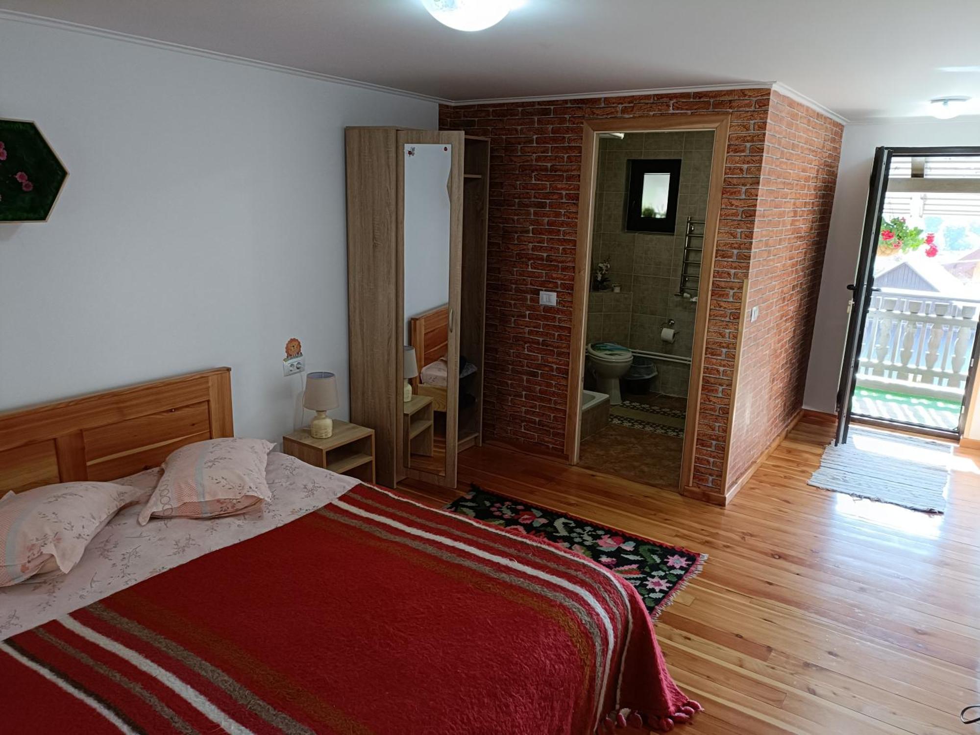 Willa Casa Dintre Pini Păltinoasa Zewnętrze zdjęcie