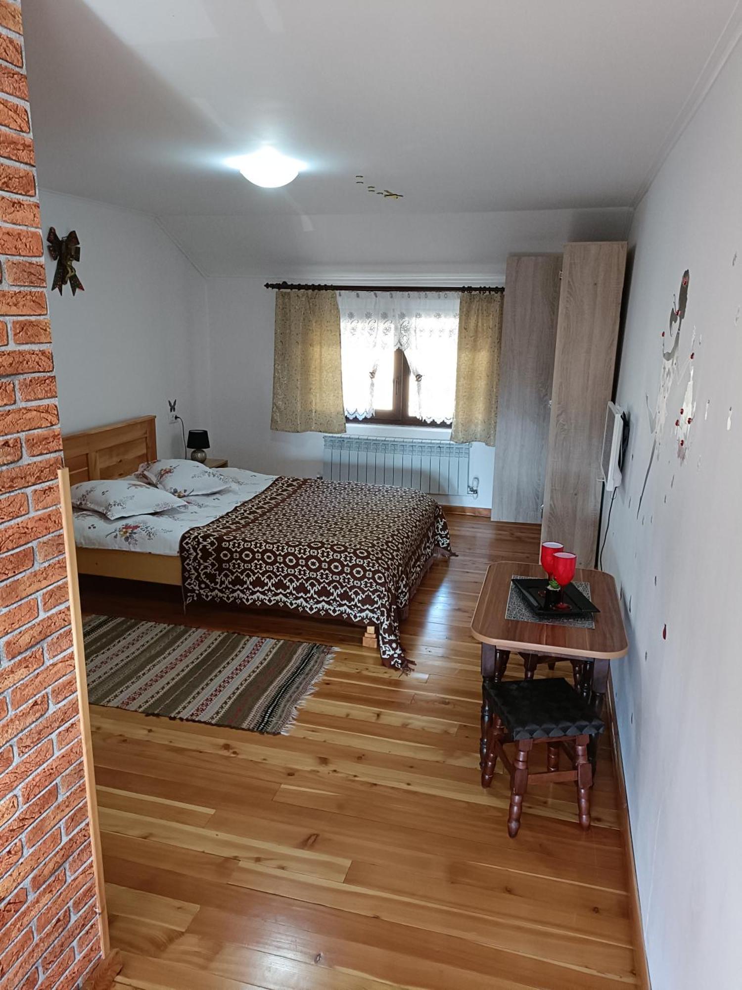 Willa Casa Dintre Pini Păltinoasa Zewnętrze zdjęcie