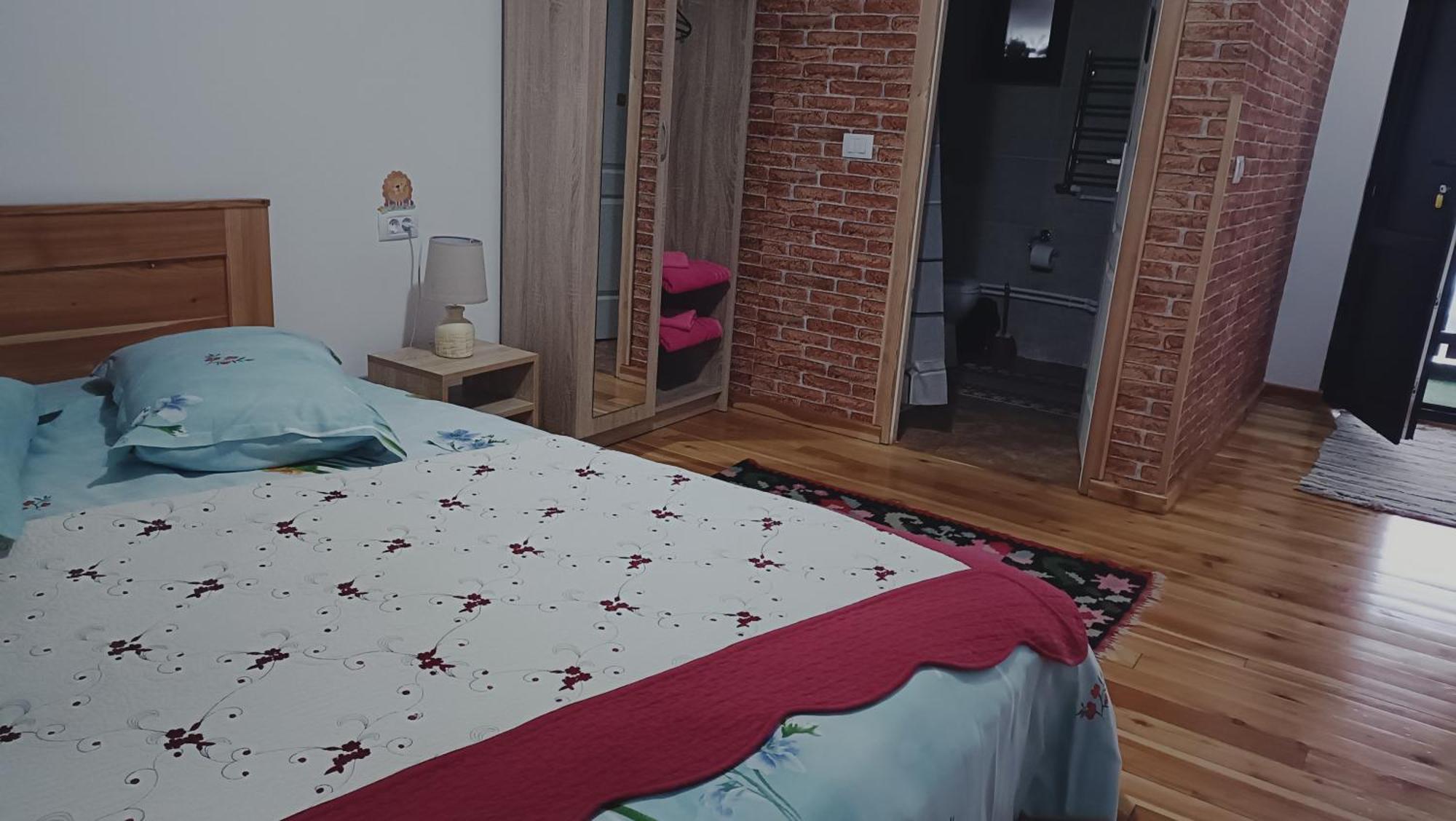 Willa Casa Dintre Pini Păltinoasa Zewnętrze zdjęcie